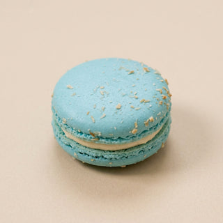 Toasted Coconut Macaron